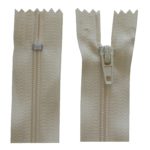 Reißverschluss 18 cm spiralformig nicht trennbar hellbeige (1845)