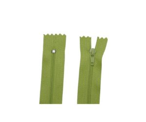 Reißverschluss 20 cm spiralförmig nicht trennbar lindgrün (2031)