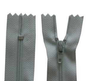 Reißverschluss 50 cm spiralförmig nicht trennbar hell mint grün (5034)